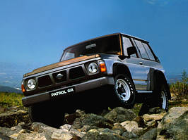 NISSAN Patrol Y60 (1987–1998)