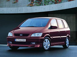 SUBARU Traviq (2001–2004)