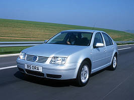 Volkswagen Bora (1998–2005)