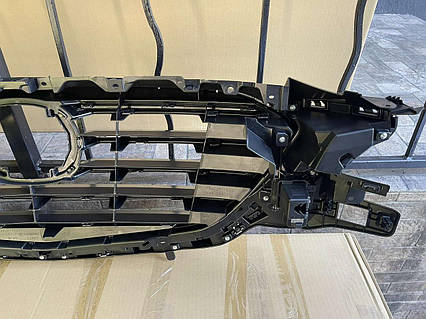 Решітка радіатора Mazda: CX-9, TK4950710J, ціна: 16800 ₴, купити