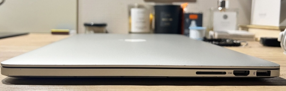 Ноутбук: MacBook Pro ( Retina , 15-inch , Mid 2014) Состояние нового!