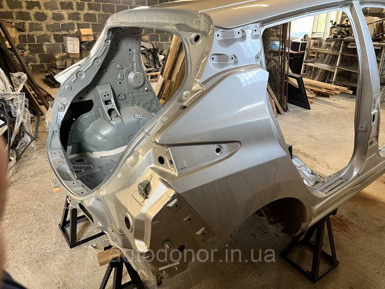 Чверть, крило задня права Nissan Leaf ZE1 (18-) 78112-5SA0A