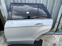 Б/В двері задні ліві Mercedes E220 W212 подряпина оригінал