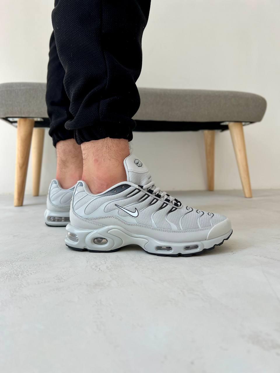 Чоловічі спортивні кросівки Nike Air Max TN grey black (сірі з чорним) повсякденні кроси Ar99587 Найк vkross, фото 1