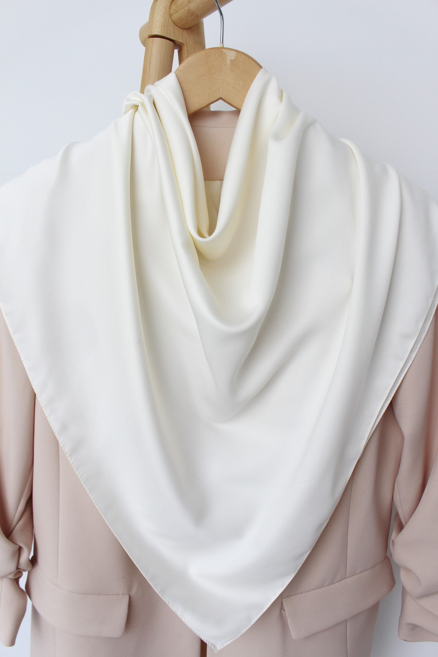 Хустка однотонна атласна "Нінель" айворі 241002, фото 1