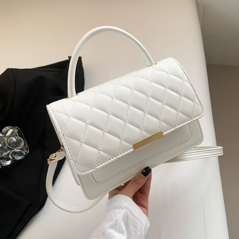 Жіноча класична сумка 1623 з ручкою стьобана крос-боді через плече біла, фото 1