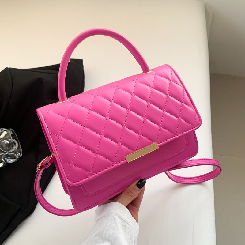 Жіноча класична сумка 1623 з ручкою стьобана крос-боді через плече рожева, фото 1