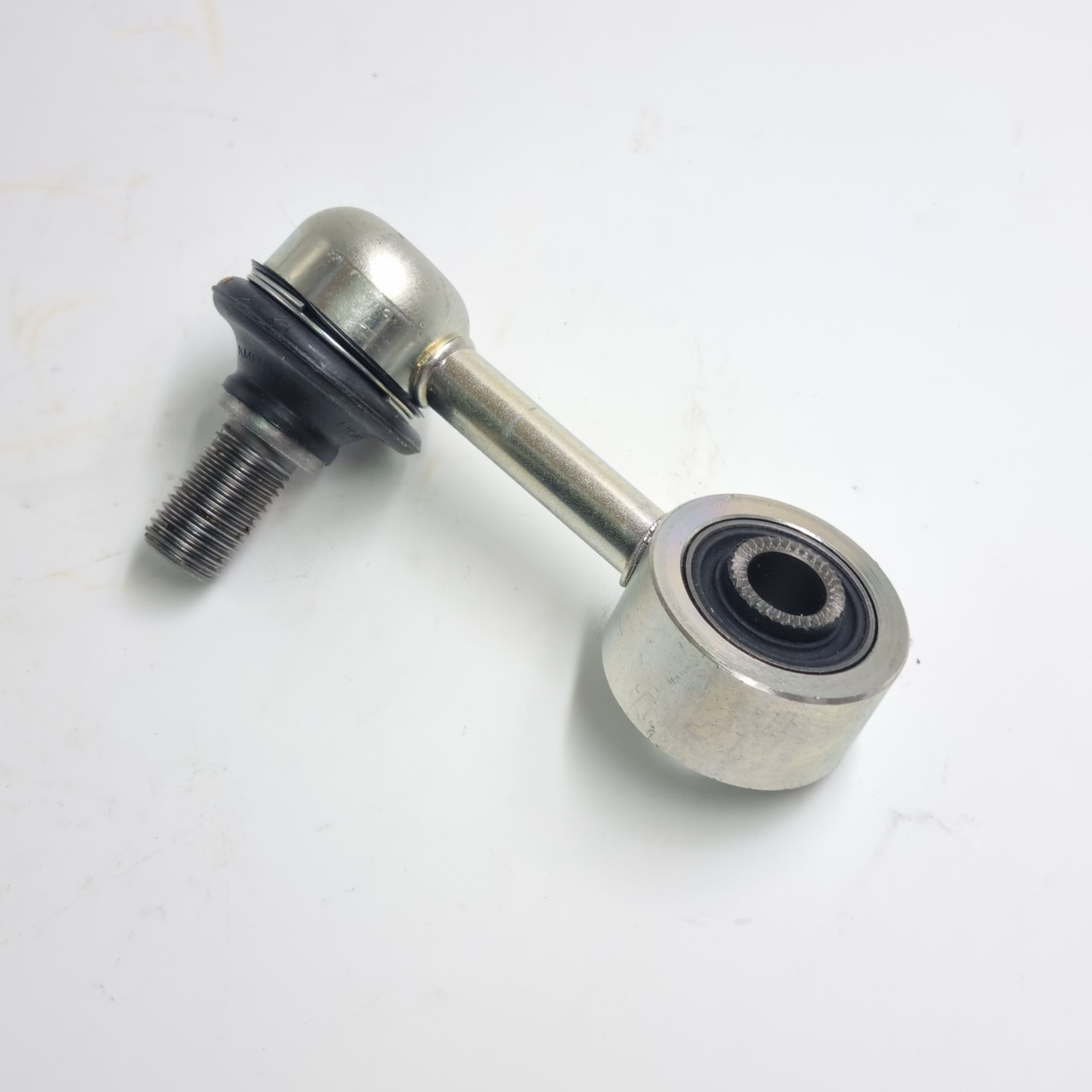 Оригінальна стійка стабілізатора переднього ліва 4056A198 PAJERO Л200, Паджеро Спорт