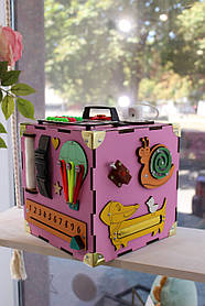 Розвиваючий дерев'яний Бізікуб 23х23х23 см, рожевий