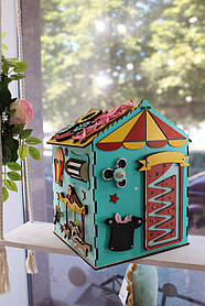 Розвиваючий дерев'яний бізіборд Будинок Цирк 41х35х35 см