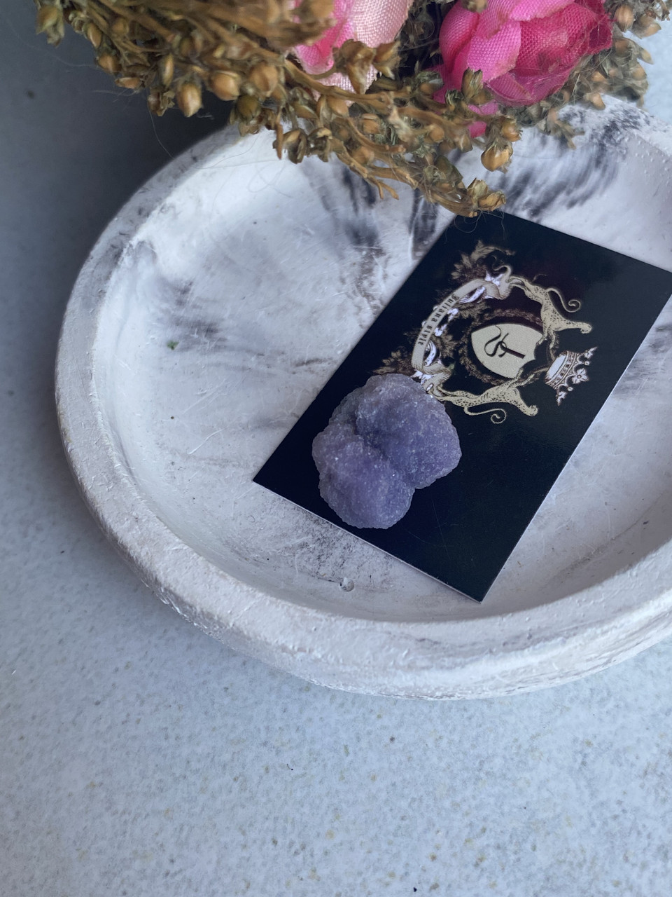 Виноградний халцедон натуральний камінь необроблений халцедон 16*13 мм., фото 1