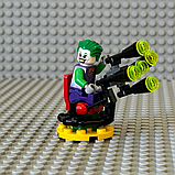 LEGO Batman 212116 Superheroes: The Joker with Glue Gun мініфігурка : ексклюзивна колекційна Джокер із Пушкою, фото 4