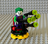 LEGO Batman 212116 Superheroes: The Joker with Glue Gun мініфігурка : ексклюзивна колекційна Джокер із Пушкою, фото 5