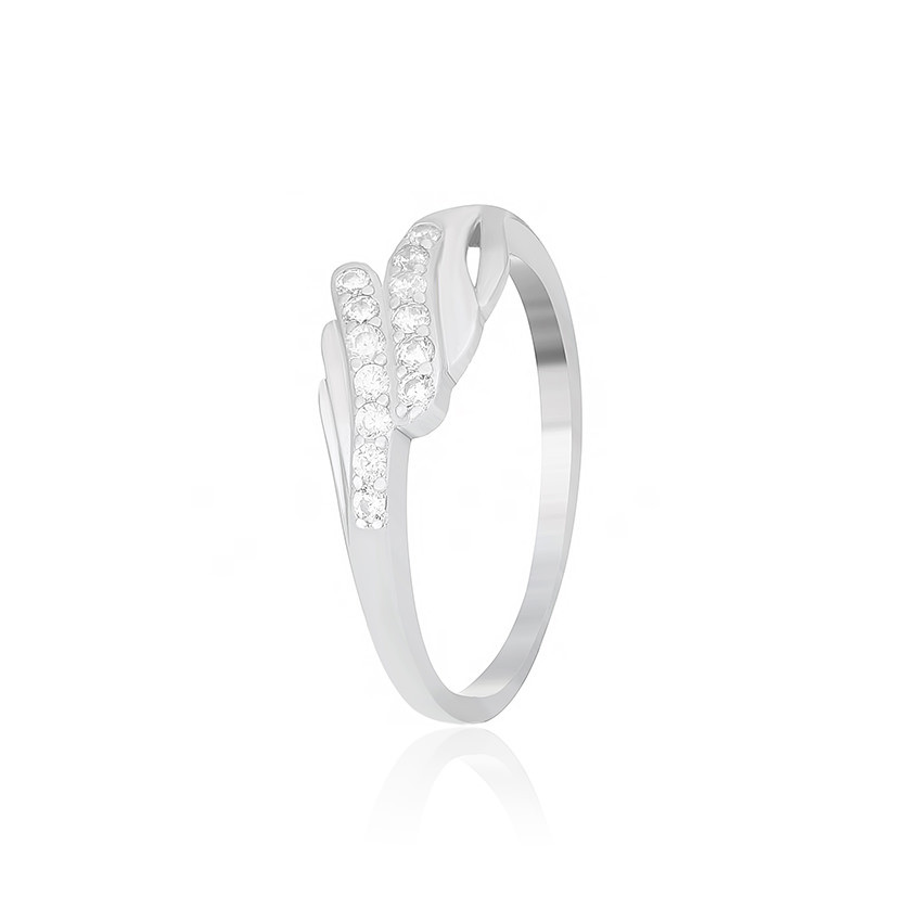 Срібна каблучка з фіанітами, Розмір 17,0, Вага: 1.6 г