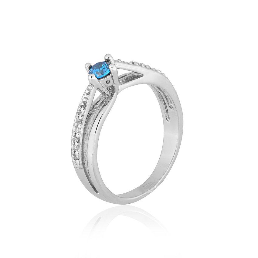 Срібна каблучка з блакитними фіанітами, Розмір 17,0, Вага: 2.0 г
