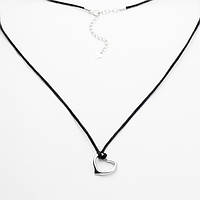 Срібне кольє з сердечком з шовковим шнурком, Розмір 41 см x 0,1 см, Вага: 2.6 г