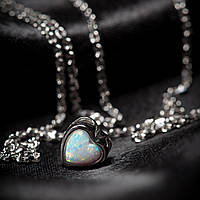 Срібна підвіска романтична з білим опалом