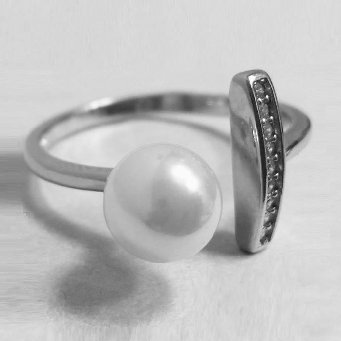 Срібна каблучка зі вставкою фіаніт/Sea Shell Pearl, Розмір 16,0, Вага: 1.9 г