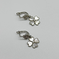 Срібні сережки в стилі "Van Cleef та Arpels" зі вставкою фіаніт/перламутр