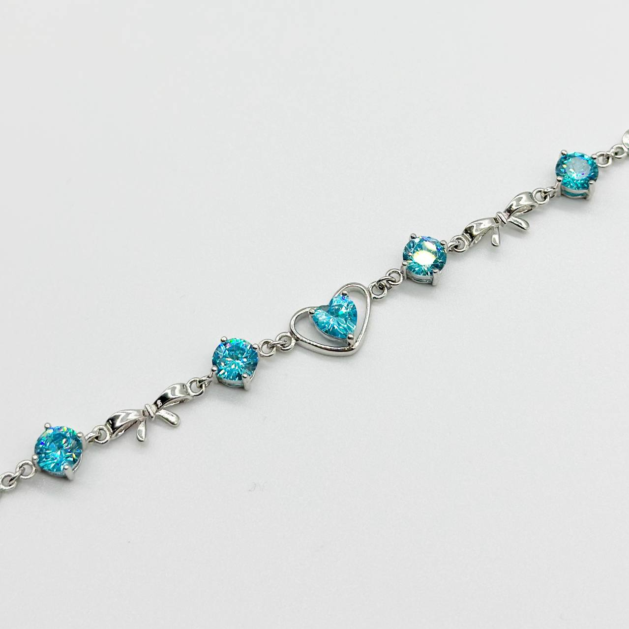 Срібний браслет зі вставкою фіаніт, Розмір 16 см x 5 см, Вага: 6.7 г