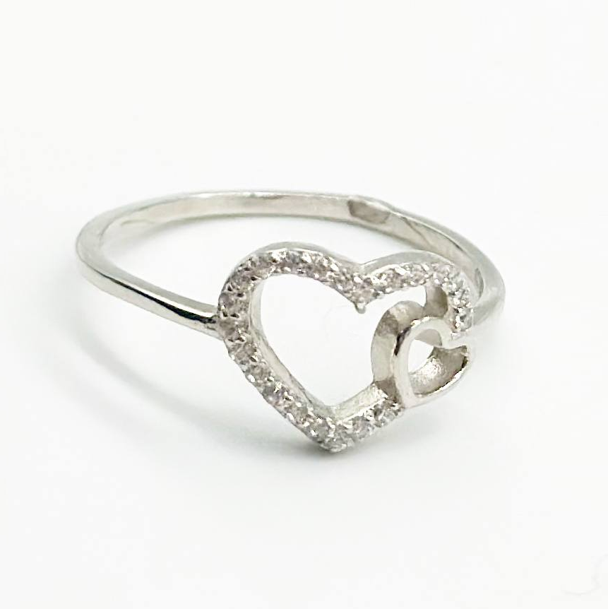 Срібна каблучка зі вставкою фіаніт