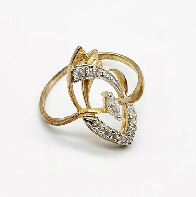 Срібна каблучка з фіанітами