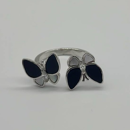 Срібна каблучка в стилі "Van Cleef  та  Arpels", перламутр/онікс/фіаніт, Розмір 16,0, Вага: 3.5 г