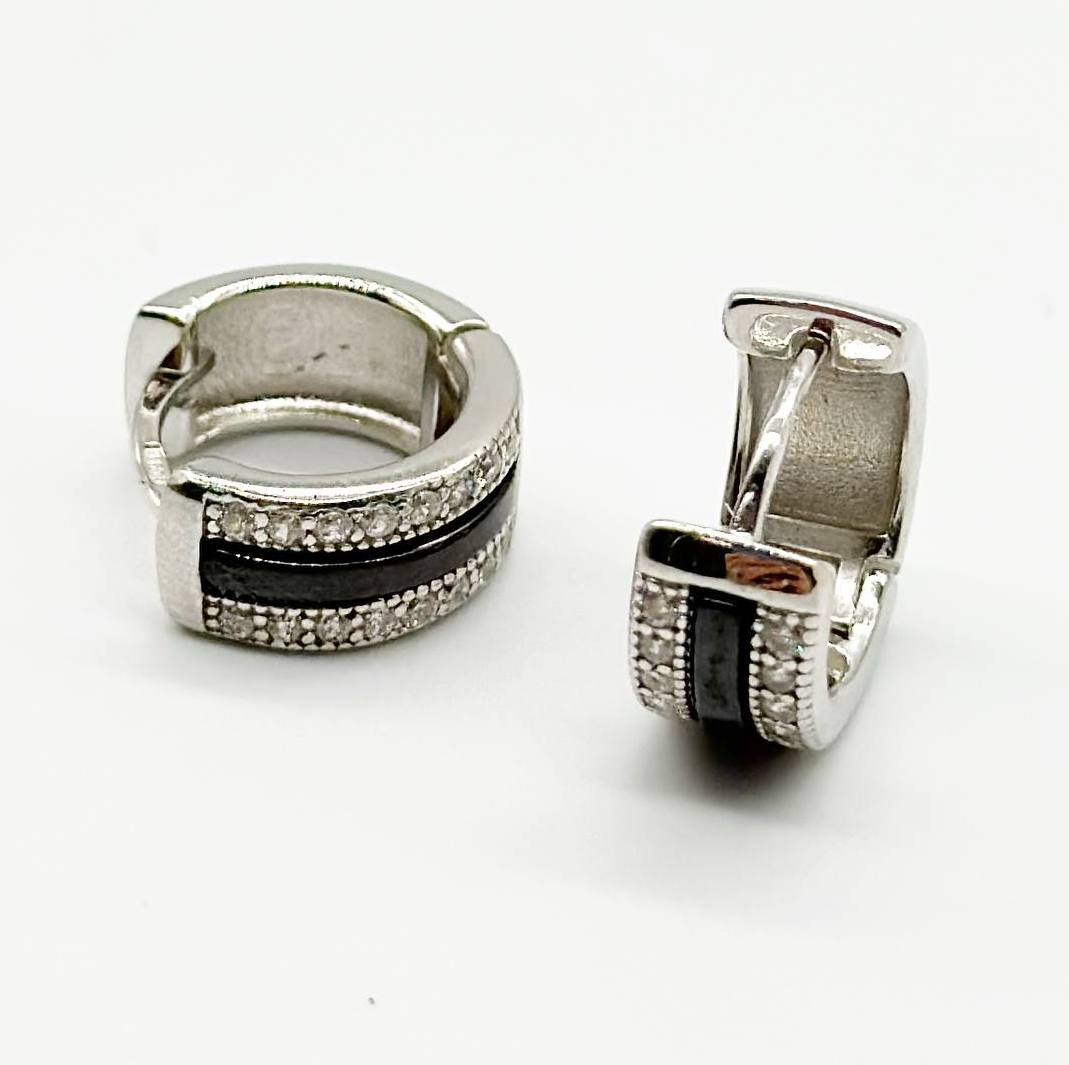 Срібні сережки зі вставкою фіаніт/кераміка