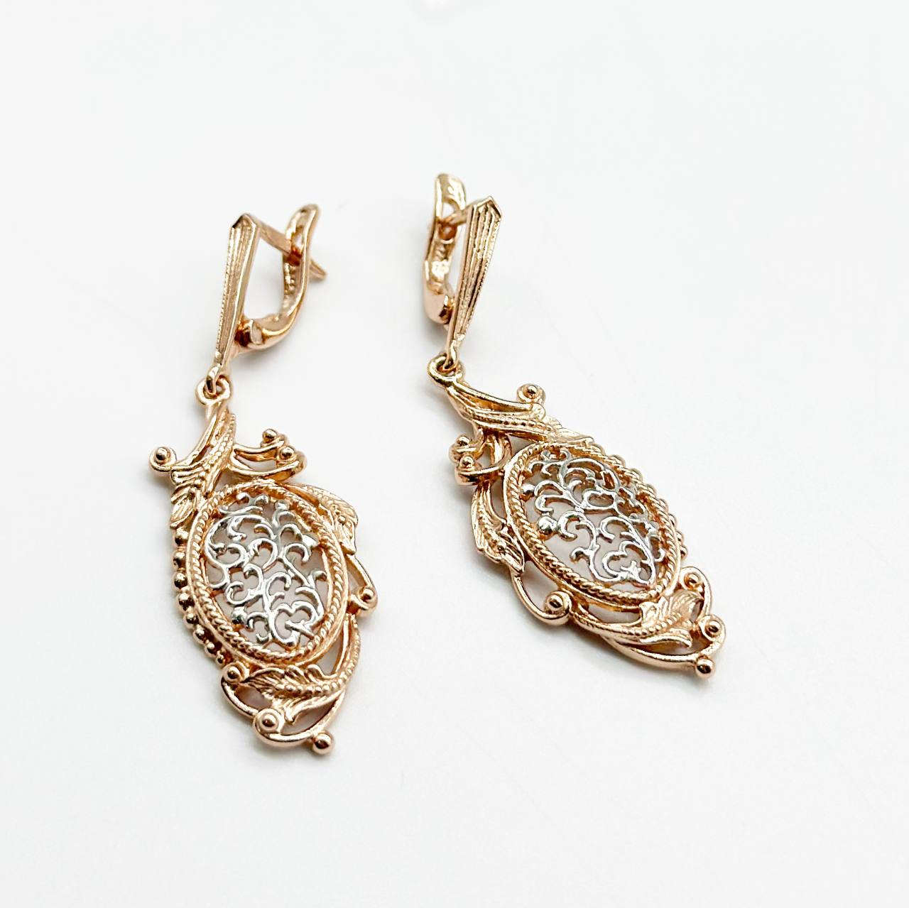 Срібні сережки позолочені з англійською застібкою