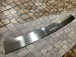 Накладка на бампер з загином Volvo XC90 з 2006 р.