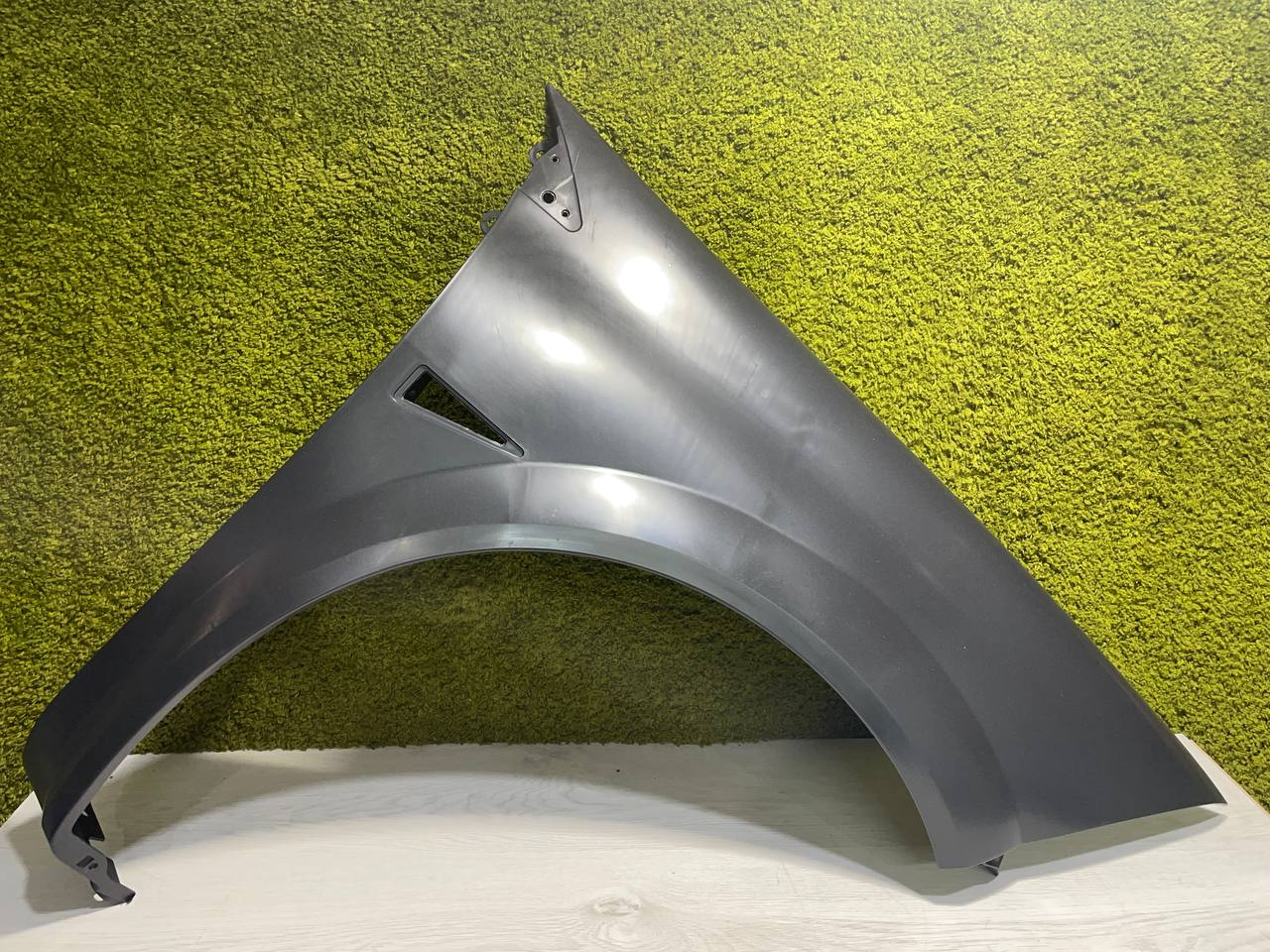 Крило переднє праве Renault Megane 2 2002-2006 Крило переднє Рено Меган 2 601202, 7701473703, 7701477187