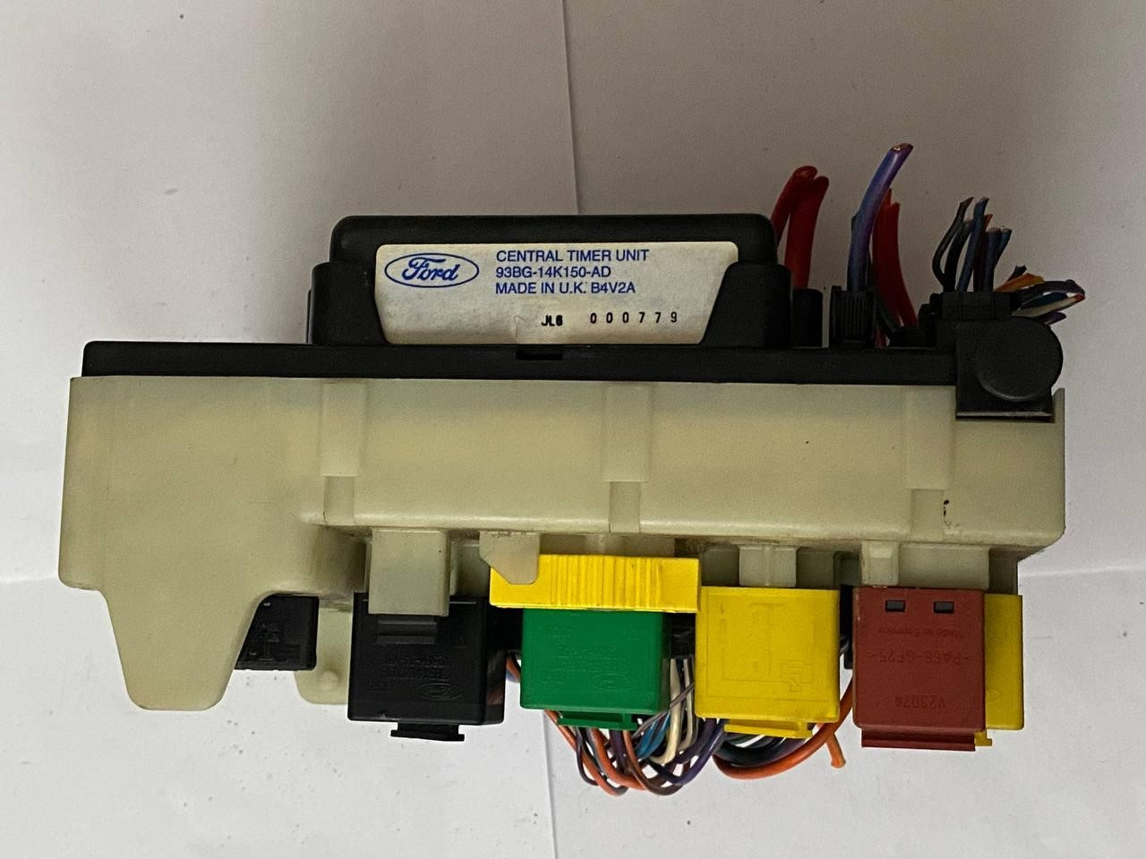 Електронний блок запобіжників Ford 93BG-14K150-AD / 93BG14K150AD