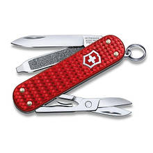 Нож Victorinox Classic SD Precious Alox Iconic Red 0.6221.401G