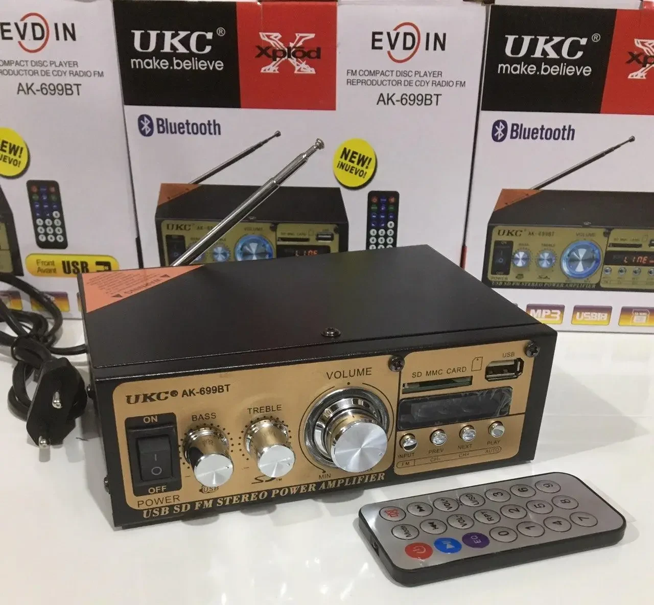 Підсилювач AMP 699+BT UKC (20) у папт.20 шт. YU227