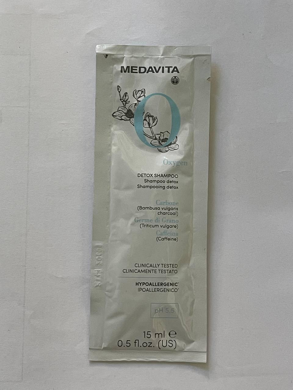 Шампунь-детокс с активным кислородом Medavita OXYGEN Detox Shampoo