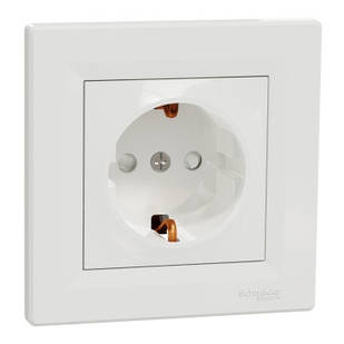 Розетка із заземленням із захищеними шторками ASFORA