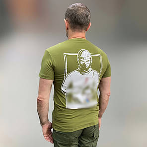 100% з продажу на ЗСУ! Нетолерантна Футболка унісекс з принтом "K... THE RUSSIAN", бавовна (коттон), колір Олива, розмір S, фото 1