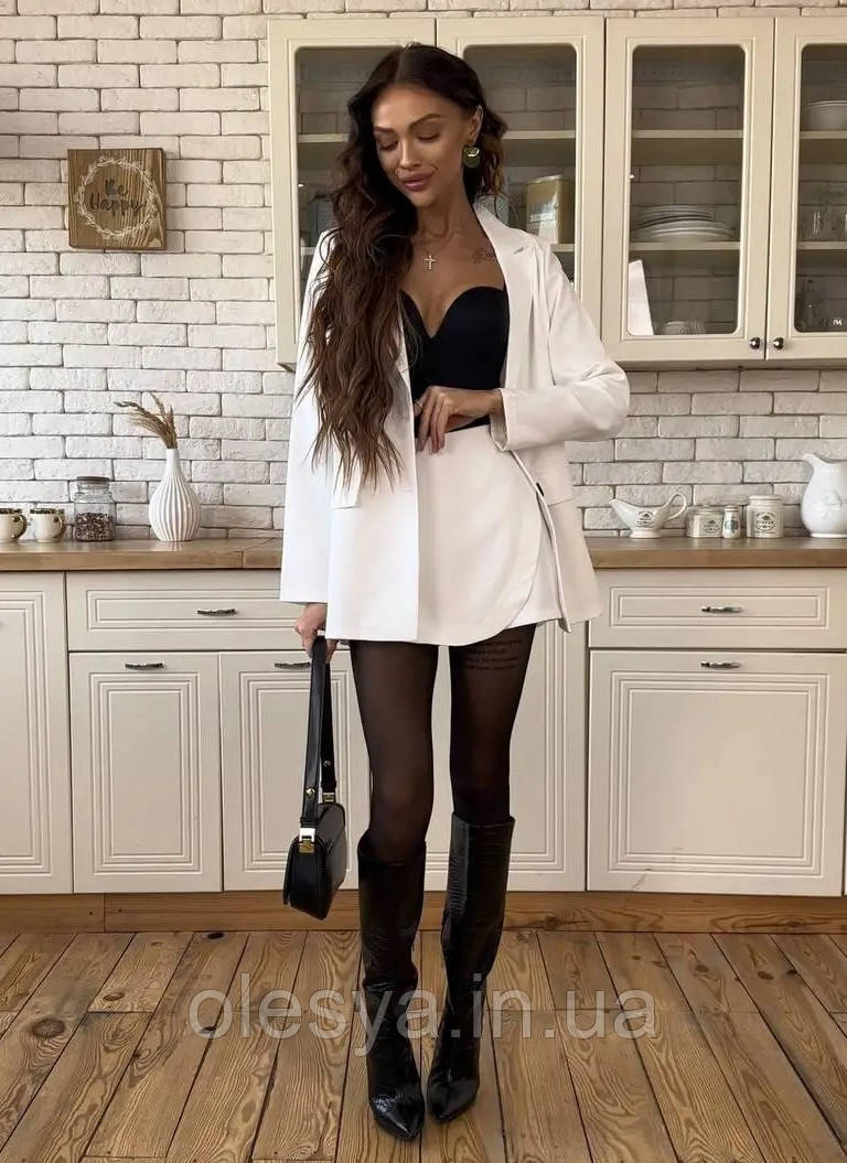 Розкішний жіночий костюм-двійка з костюма: Мініспідниця-шорти та подовжений піджак із плічками Розміри 42 - 46, фото 1