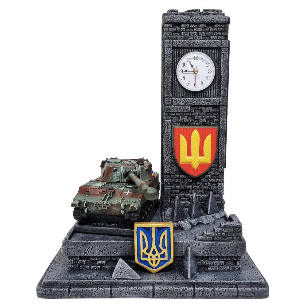 Годинник САУ М109 №1 з місцем для шеврону