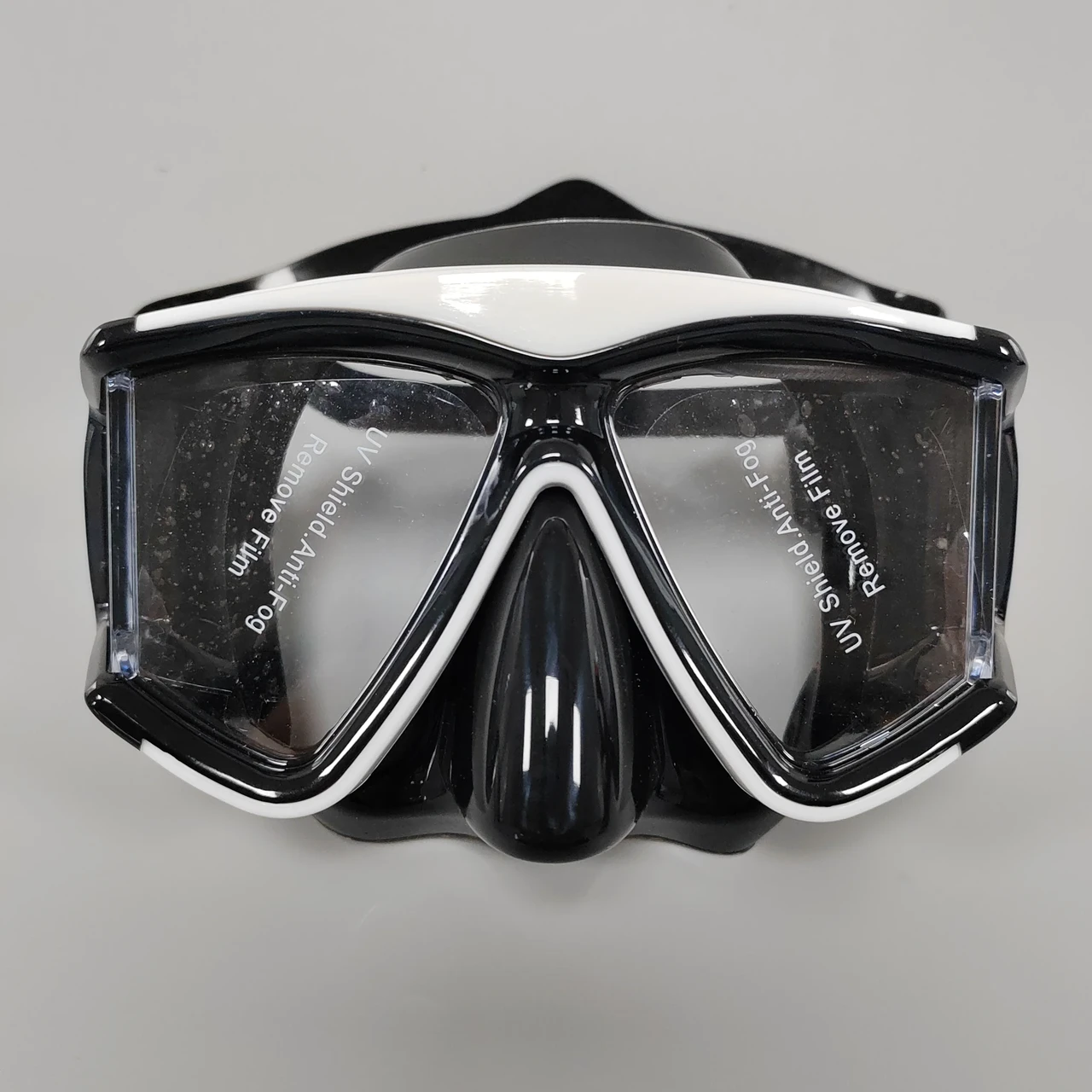 Маска IST із оглядовим акриловим склом Чорно-білий