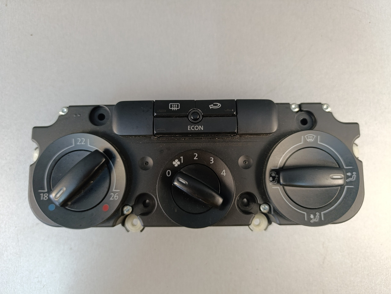 Блок керування пічкою VW Caddy 3, Golf 5, Touran, Passat B6 1K0820047CR