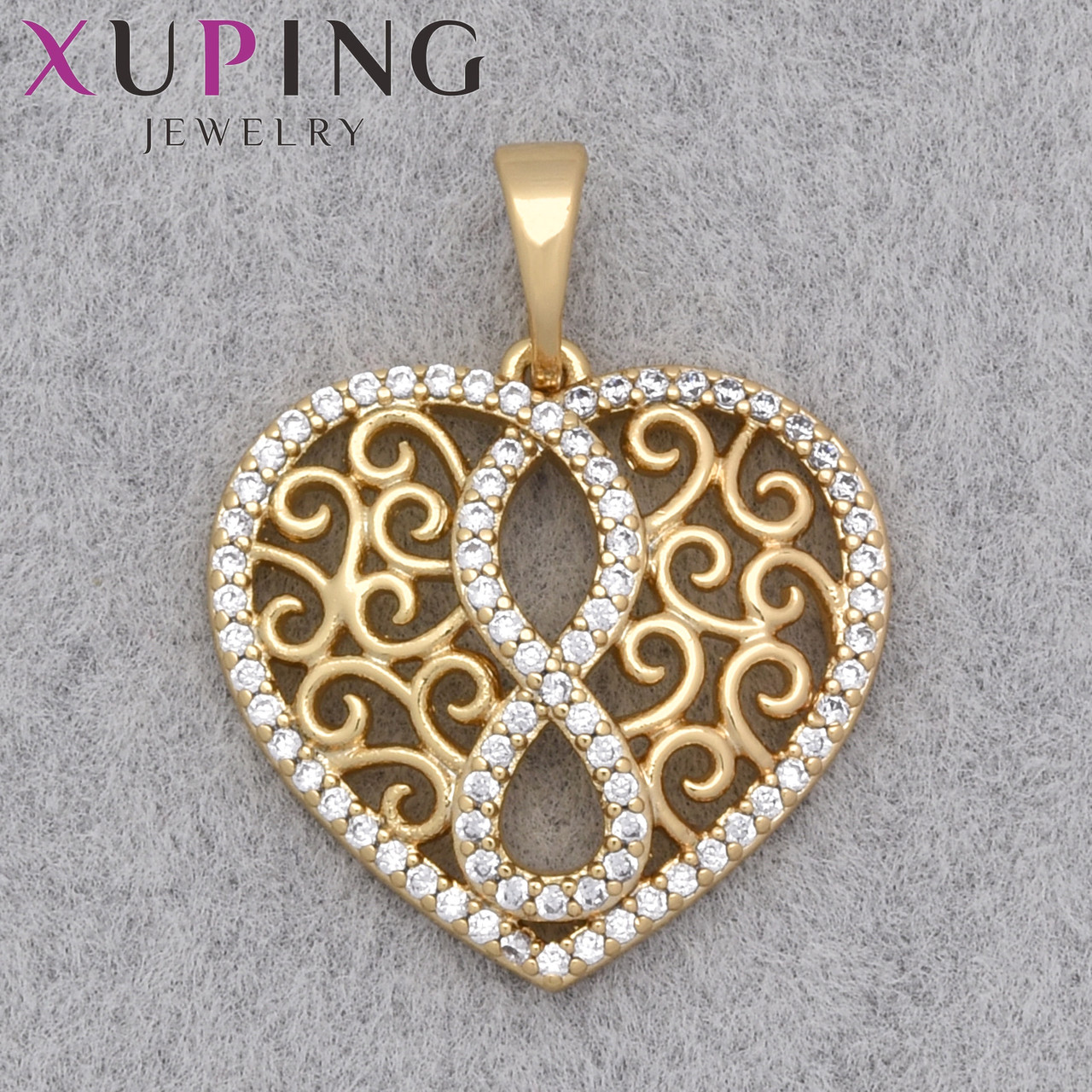 Кулон женский Xuping Jewelry медицинское золото сердечко с узорами и белыми камушками размер изделия 18х20 мм
