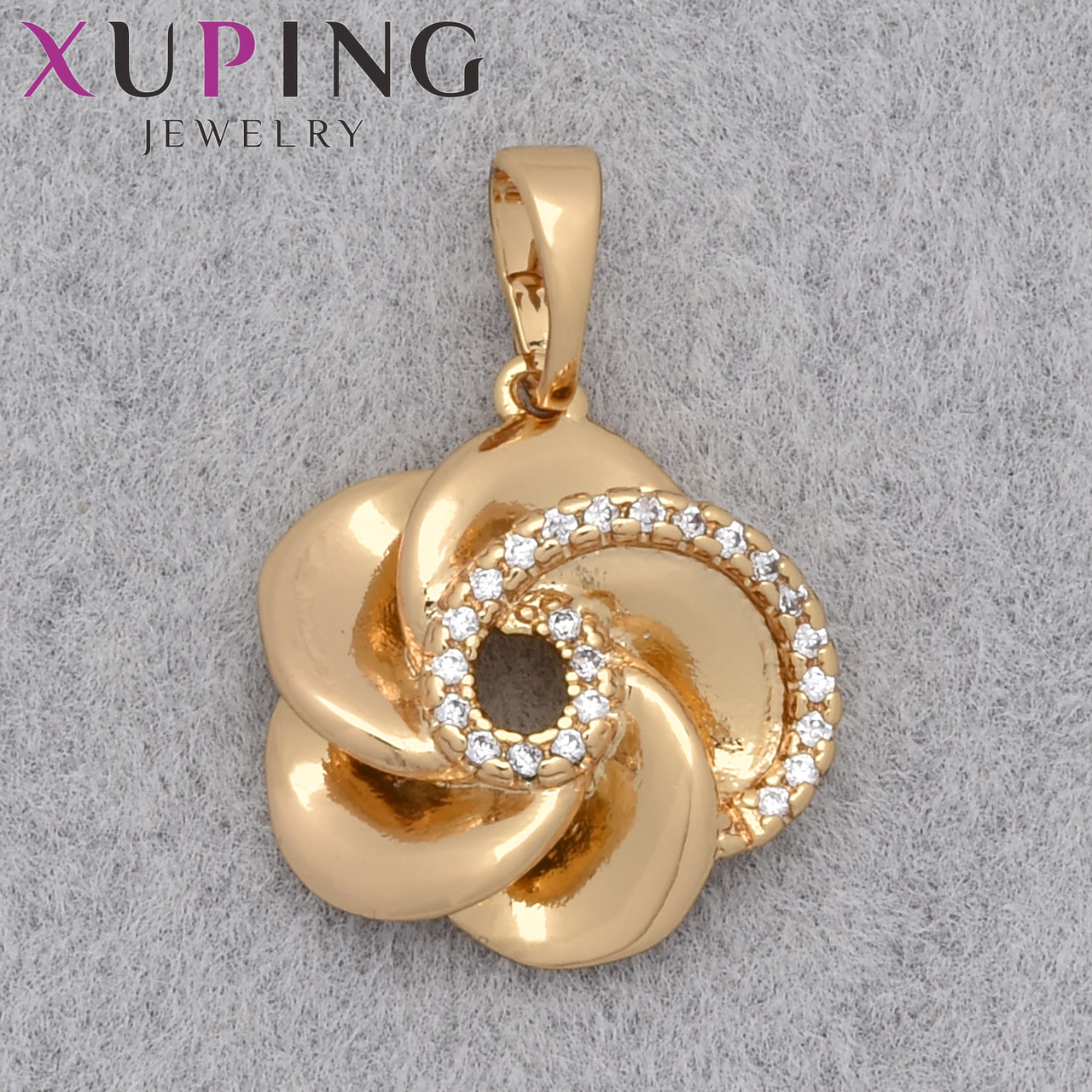 Кулон женский Xuping Jewelry медицинское золото 18К цветочек с белыми стразами размер изделия 15х15 мм