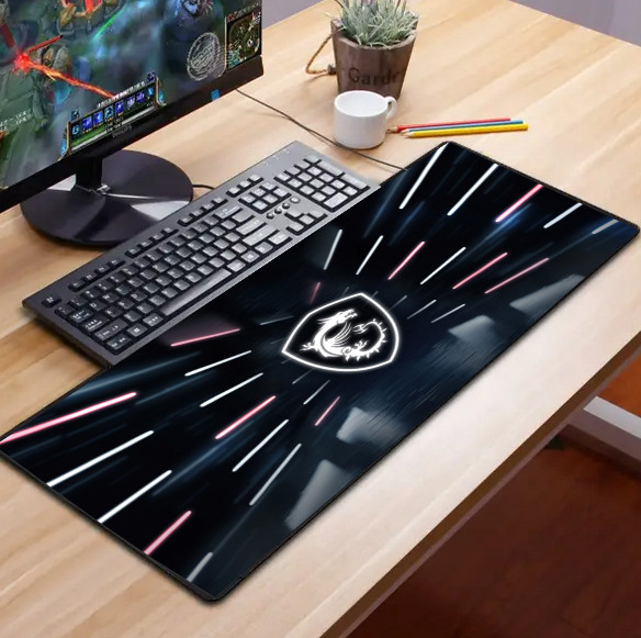 Стильний ігровий килимок MSI Black 70*30 см