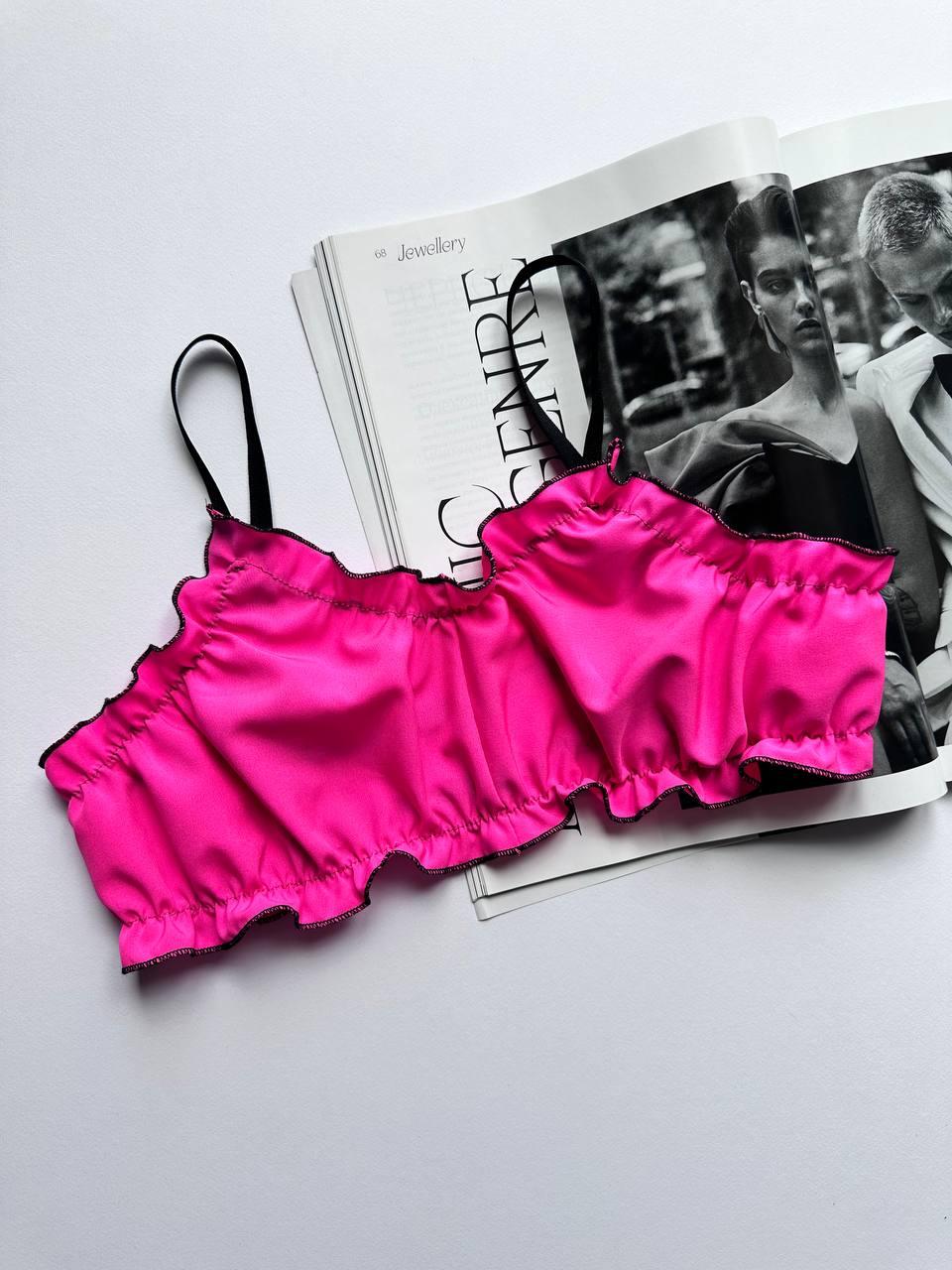 Яркий малиновый топ зефира