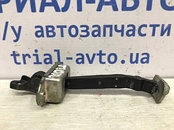 Обмежувач двері передній правий Nissan Juke F15 1.6 TURBO MR16DDT 2010 (б/в)
