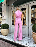 Рожевий жіночий костюм у класичному стилі: жилет і штани, фото 7