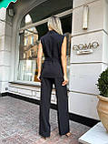 Чорний жіночий костюм у класичному стилі: жилет і штани, фото 7