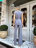 Сірий жіночий костюм у класичному стилі: жилет і штани, фото 7