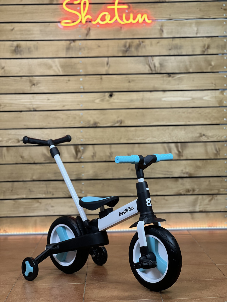 Велосипед з батьківською ручкою трансформер дитячий 10" Best Trike 56659 чорно-блакитний